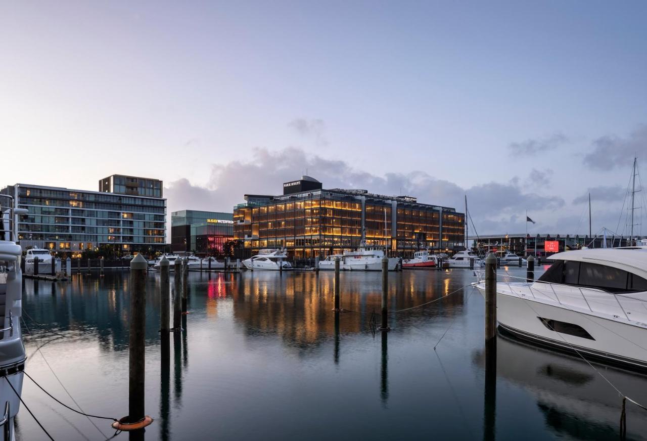 Park Hyatt Auckland Hotel Exterior photo The hotel at dusk
